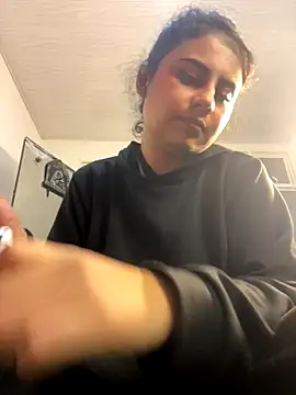 Snapshot of AbbyTaylorr chatting on 10/07/25, 03:58 AbbyTaylorr online show from 10/07/25, 03:58