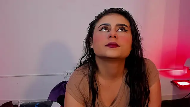 Snapshot of AbbyTaylorr chatting on 11/13/25, 08:41 AbbyTaylorr online show from 11/13/25, 08:41