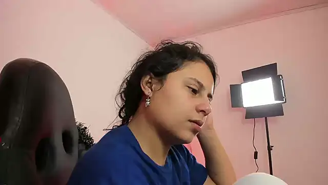 Snapshot of AbbyTaylorr chatting on 11/28/25, 05:59 AbbyTaylorr online show from 11/28/25, 05:59