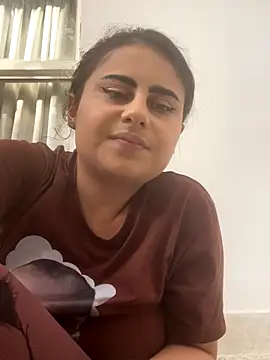 Snapshot of AbbyTaylorr chatting on 12/13/25, 09:31 AbbyTaylorr online show from 12/13/25, 09:31