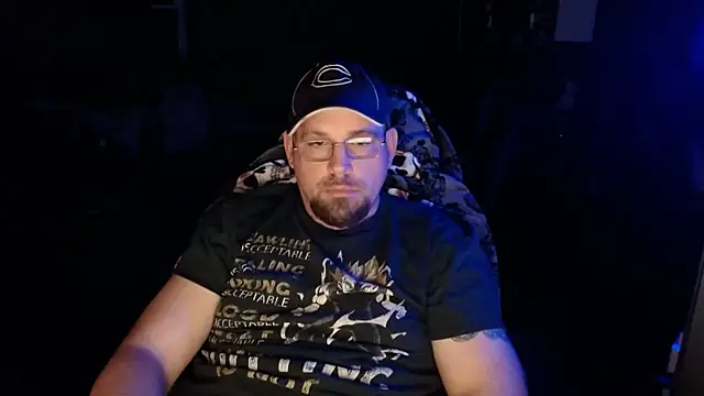 Hunter Largoxh online show from 03/06/26, 01:13