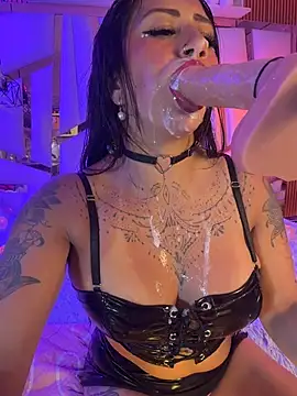 Tattooed spittingdoll online show from 04/04/26, 01:15