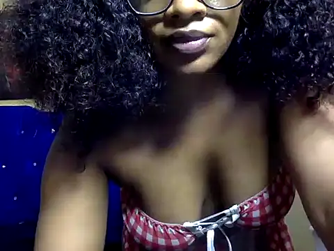 Snapshot of BOOTYBANGER24xx chatting on 07/27/26, 10:11 BOOTYBANGER24xx online show from 07/27/26, 10:11