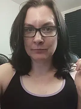 Snapshot of DesreRose chatting on 05/12/26, 01:03 DesreRose online show from 05/12/26, 01:03