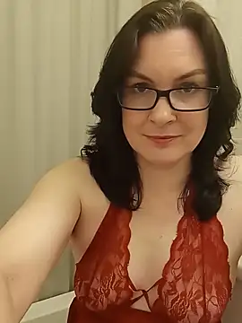 Snapshot of DesreRose chatting on 06/06/26, 06:01 DesreRose online show from 06/06/26, 06:01