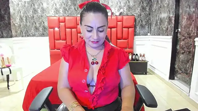 Imyourdirtymilf online show from 12/13/25, 07:53