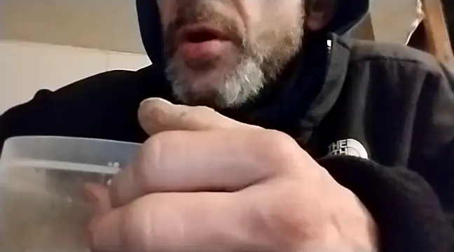 Snapshot of ThickDMatty@xh chatting on 03/07/25, 02:12 ThickDMattyxh online show from 03/07/25, 02:12