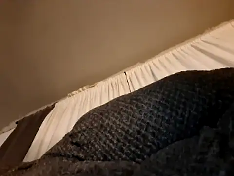 Snapshot of ThickDMatty@xh chatting on 10/15/25, 07:08 ThickDMattyxh online show from 10/15/25, 07:08