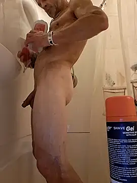 Snapshot of ThickDMatty@xh chatting on 11/02/25, 01:08 ThickDMattyxh online show from 11/02/25, 01:08