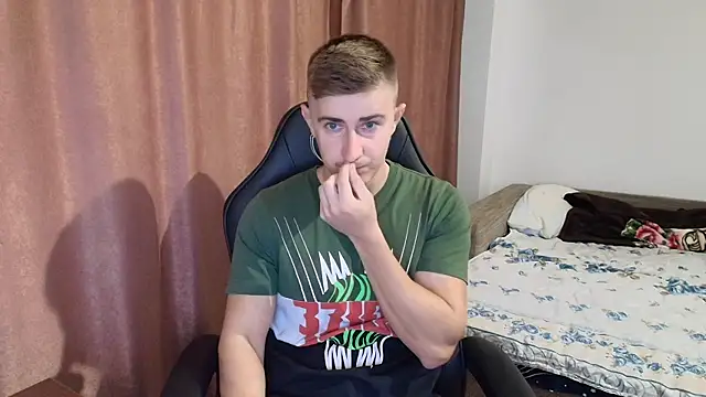 Snapshot of Todhorny9873 chatting on 12/12/24, 08:47 Todhorny9873 online show from 12/12/24, 08:47