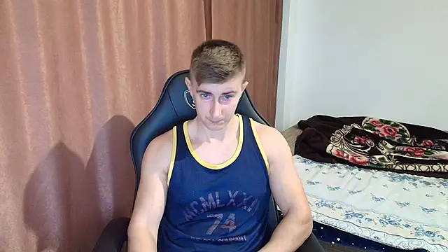 Snapshot of Todhorny9873 chatting on 12/18/24, 11:45 Todhorny9873 online show from 12/18/24, 11:45