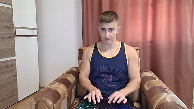 Snapshot of Todhorny9873 chatting on 03/19/25, 06:57 Todhorny9873 online show from 03/19/25, 06:57