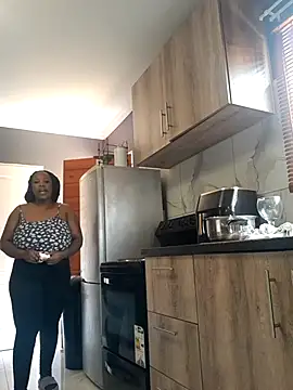 SWEETDOLLY29XX online show from 03/21/25, 07:55