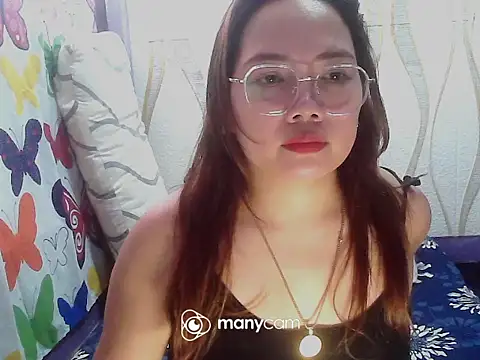 BURBERRY69 online show from 10/02/25, 12:39