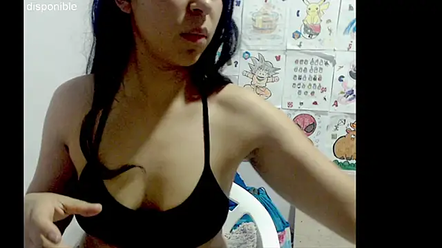 Snapshot of lizztaylor535 chatting on 10/03/25, 04:26 lizztaylor535 online show from 10/03/25, 04:26