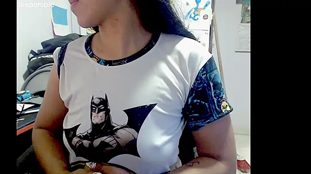 Snapshot of lizztaylor535 chatting on 10/29/25, 03:47 lizztaylor535 online show from 10/29/25, 03:47