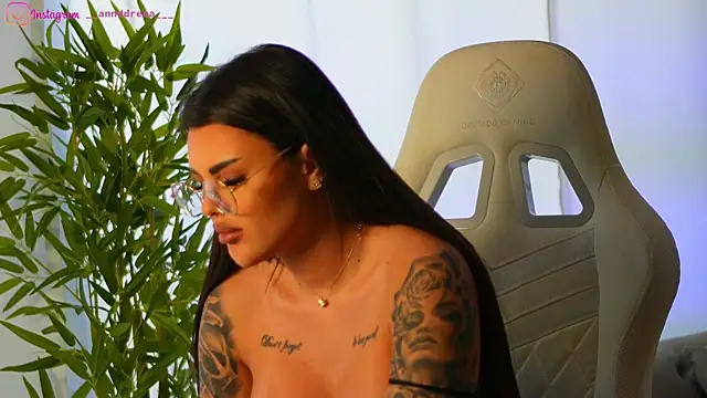 perfectt33n online show from 02/14/25, 10:07