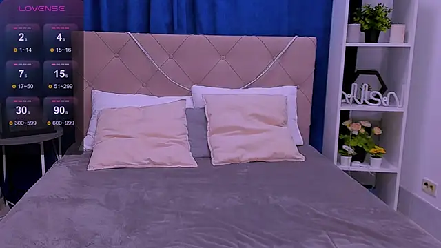 Janie JJ Curvie online show from 02/09/26, 12:58