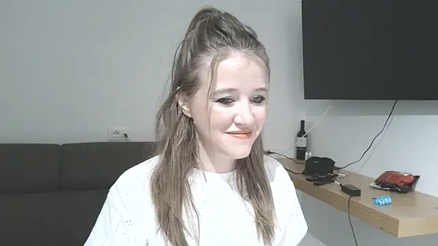 Neonstar online show from 04/06/26, 09:10