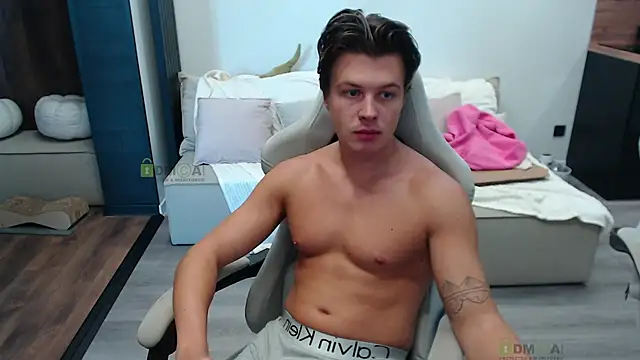 Sunny-Girl1 online show from 10/08/25, 06:33