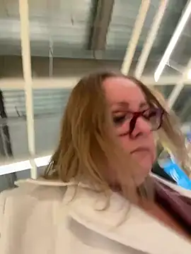 Snapshot of cplcokins34 chatting on 03/08/25, 05:22 cplcokins34 online show from 03/08/25, 05:22