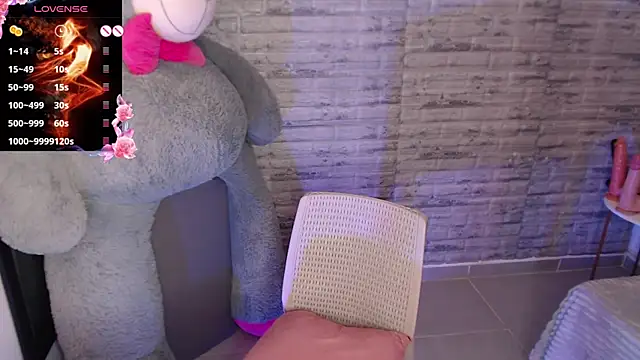 TinnaCobb online show from 01/15/26, 04:22