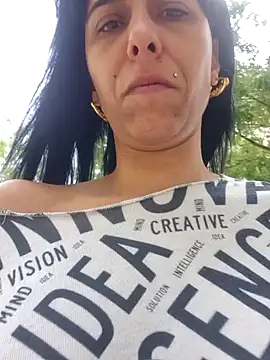 Snapshot of misscectito13 chatting on 09/24/25, 10:40 misscectito13 online show from 09/24/25, 10:40