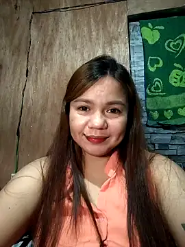 Snapshot of ambersmile chatting on 02/10/25, 01:01 ambersmile online show from 02/10/25, 01:01