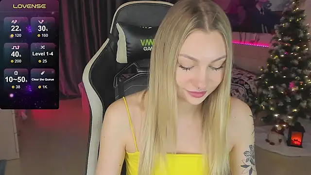 BiMolly online show from 12/31/24, 03:53