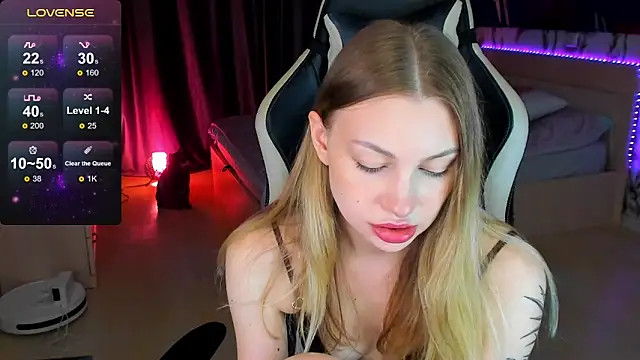 BiMolly online show from 09/09/25, 02:44