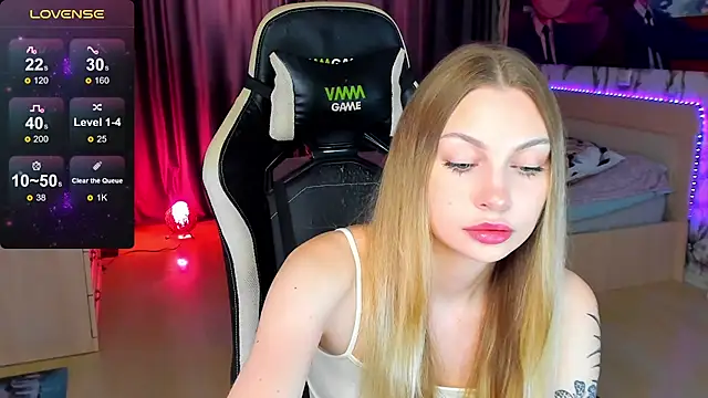 BiMolly online show from 09/15/25, 11:21