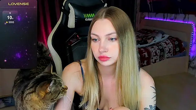 BiMolly online show from 09/30/25, 10:15