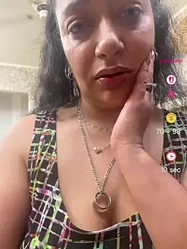 Snapshot of PichyPrettyPussy chatting on 07/04/26, 02:34 PichyPrettyPussy online show from 07/04/26, 02:34