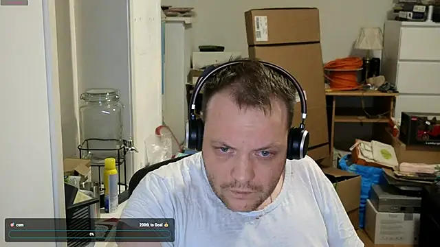 Snapshot of sexyhotboy87 chatting on 12/23/24, 04:33 sexyhotboy87 online show from 12/23/24, 04:33