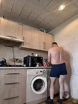  lady red  online show from 03/15/25, 01:18