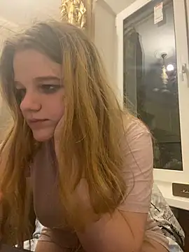 -MimmiLissa- online show from 09/20/25, 07:15