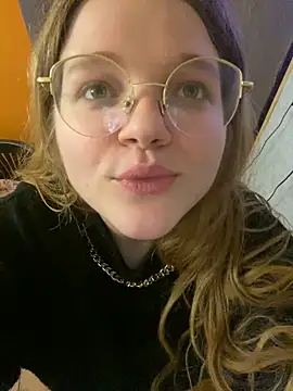 -MimmiLissa- online show from 10/26/25, 02:01