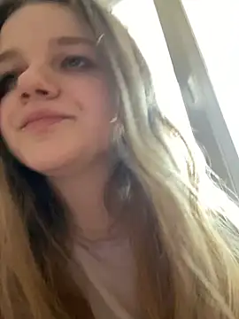 -MimmiLissa- online show from 03/19/26, 11:03