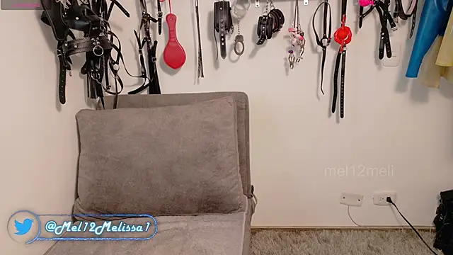 mel12meli online show from 10/21/25, 08:42