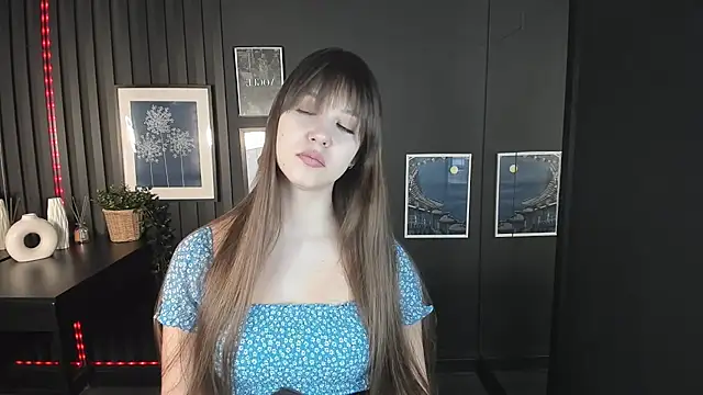 ElizaMild online show from 01/23/25, 01:02