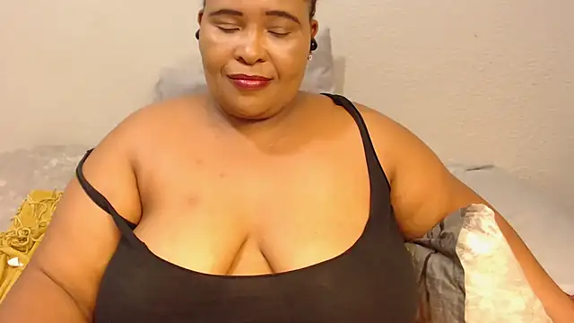 Snapshot of zandile chatting on 01/26/25, 09:51 zandile online show from 01/26/25, 09:51