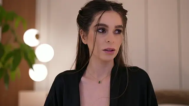 DoviaClaire online show from 02/15/26, 08:13