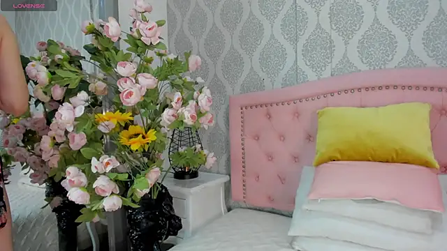 Princsgirl  online show from 03/28/26, 07:46