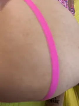 Snapshot of Bull8 chatting on 12/03/25, 12:14 Bull8 online show from 12/03/25, 12:14