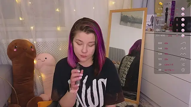 Mira Falls online show from 01/21/25, 09:03