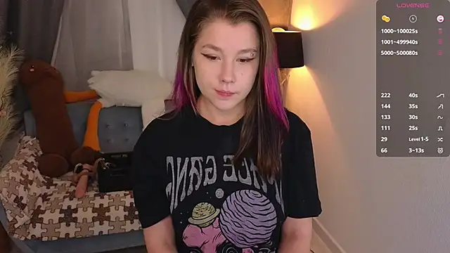 Mira Falls online show from 09/09/25, 04:23