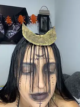 Shantal Lovee online show from 10/31/25, 11:06