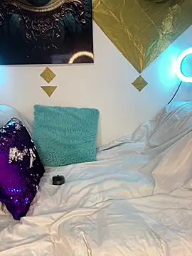 Shantal Lovee online show from 12/16/25, 11:21