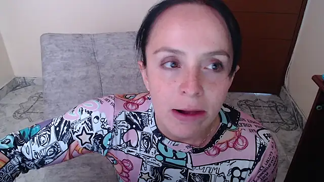 antara hotgirl online show from 11/17/25, 09:42