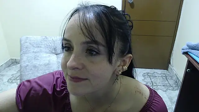 antara hotgirl online show from 04/28/26, 10:04